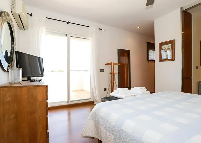 Villa Paquita By Clabao Denia