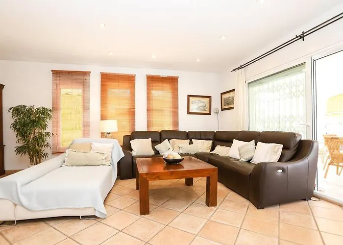 빌라 Paquita By Clabao