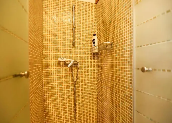 Paquita By Clabao 데니아