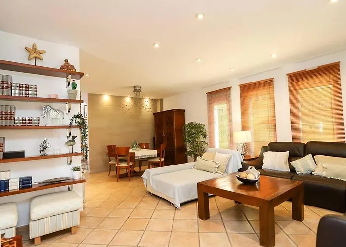 Villa Paquita By Clabao *